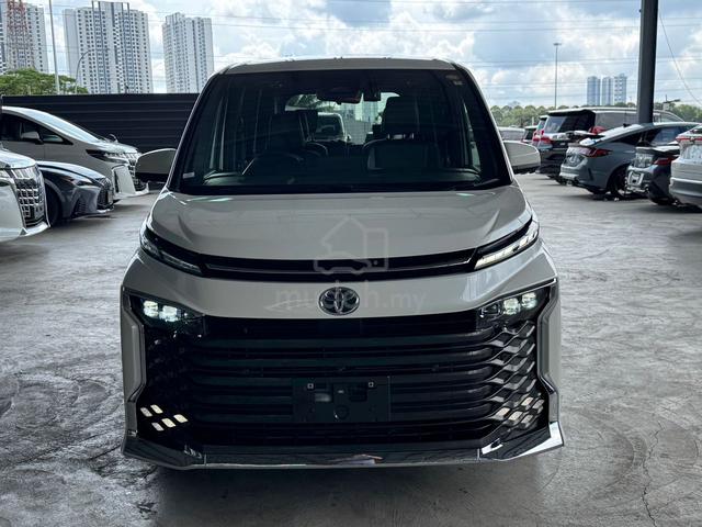 2022 Toyota VOXY 2.0 S-Z (A) POWER BOOT - 1