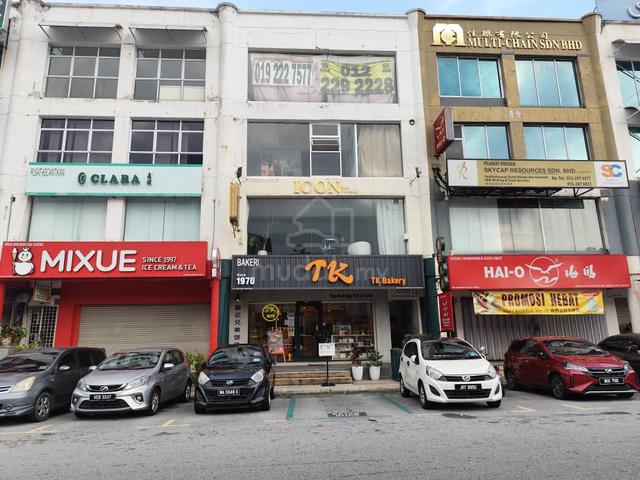 Puchong @ Bandar Puteri Ground Floor Shoplot for Rent 1