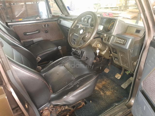 1995 Mitsubishi PAJERO 2.6 L047 (M) - 5