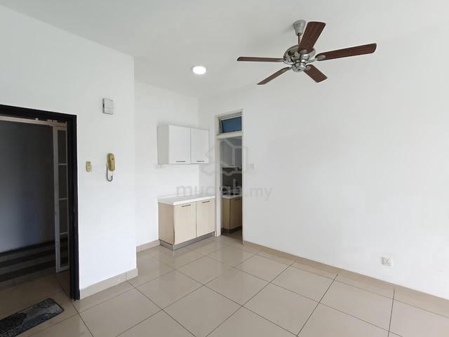 D'Rich Executive Suites 1