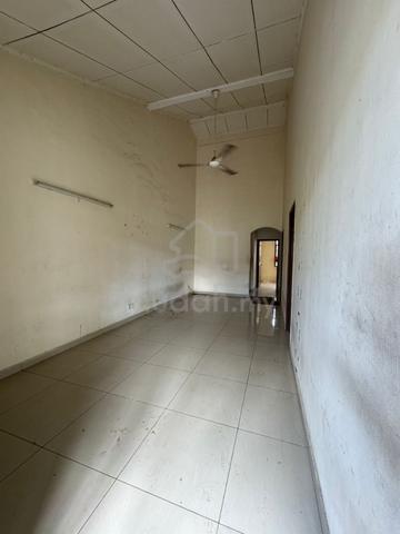Single Storey Terrace House @ Taman Pasir Putih For Rent 2