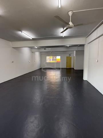 CHEAP l Beverly Hill Shoplot l 2nd Floor l Basic Fitting l Bundusan 1