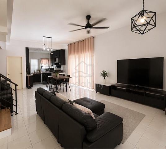 Corner Unit Double Storey | Luas & Fully Furnished | Move In Ready 1