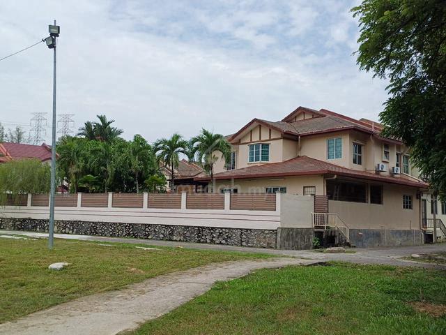 4951S/F FREEHOLD NON BUMI Corner Lot Double Storey Bukit Rahman Putra 1