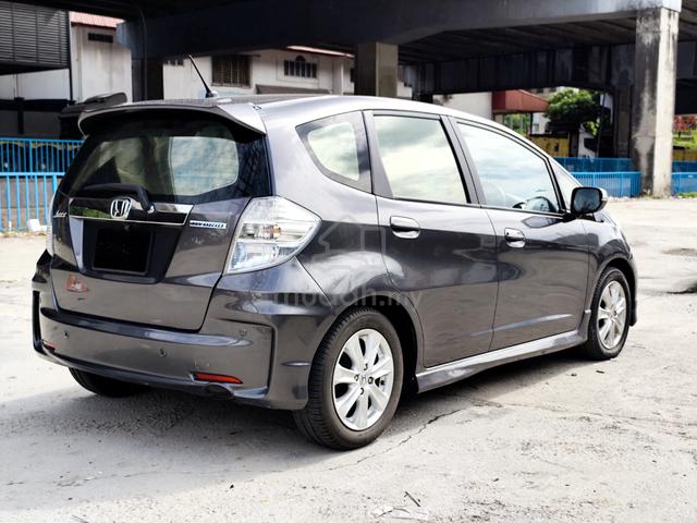 2014 Honda JAZZ 1.3 HYBRID (A)FACELIFT SPORT-FIT - 4