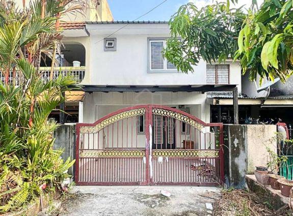 [FACING SOUTH] RENOVATED MOVE-IN CONDITION UNIT @ PJS 6 Petaling Jaya 1