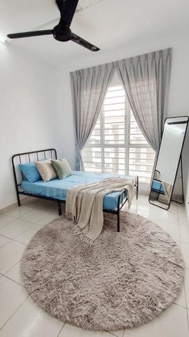 Bilik Sewa PEREMPUAN FREE WIFI Azaria Apartment Bandar Parklands Klang 1