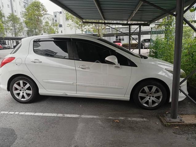 2011 Peugeot 308 1.6 CC THP (A) - 4