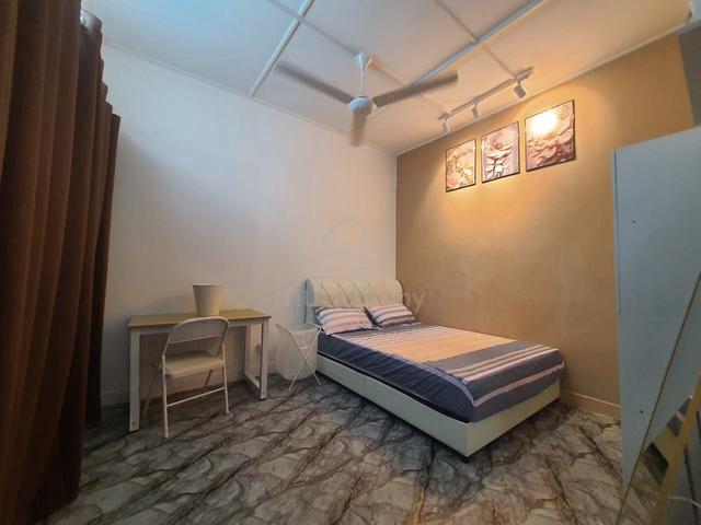 Fully Furnished Room LRT Jelatek 1