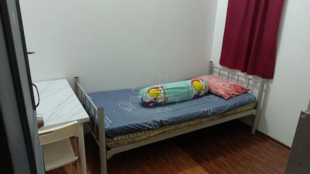 Room (Malay Male) at Lima Kedai, Gelang Patah, Johor. 4