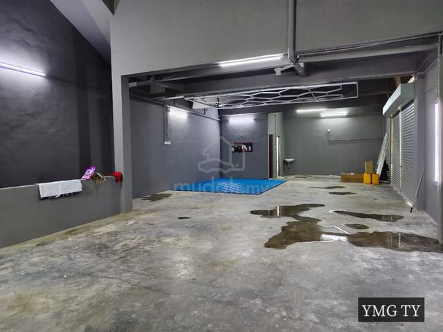 Taman sentosa Corner Shoplot Ground Floor For Sale Dato Dagang 1