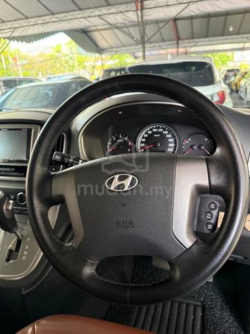 2016 Hyundai GRAND STAREX 2.5 ROYALE (A) - 3