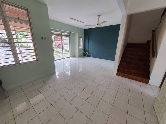 22X70 Landed Teres 2 Storey House Taman Puncak Jalil PUJ 7 GATEDGUARD 1