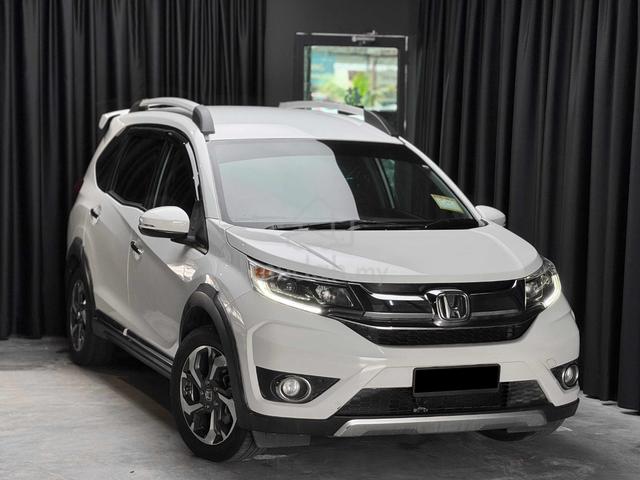 2017 Honda BR-V 1.5 V i-VTEC (Mini 7 Seater SUV) - 1