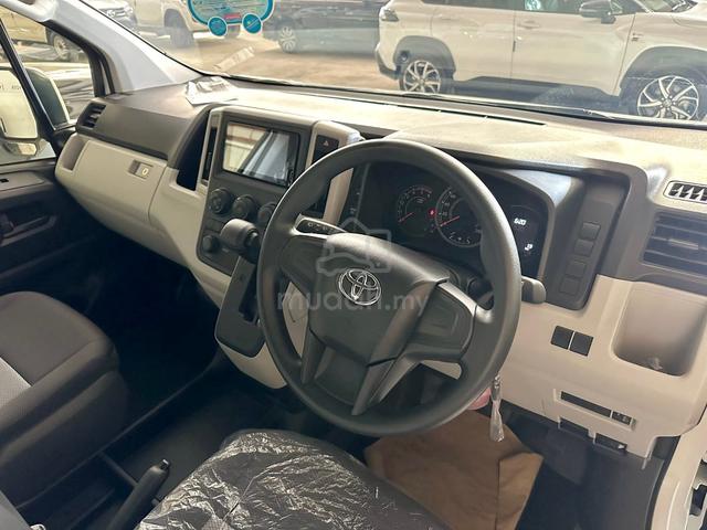2026 NEW Toyota HIACE 2.8 SLWB WINDOW VAN SIBU - 3