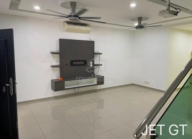 Saron @ Bandar Bukit Raja Klang Double Storey For Sale✨ 1