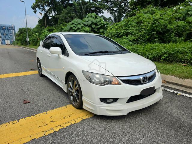 2010 Honda CIVIC 1.8 I-VTEC (A) - 2
