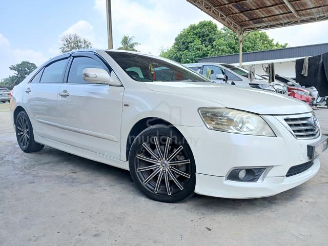 2010 Toyota CAMRY 2.0 E FACELIFT (A) - 1