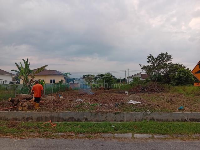 FOR SALE: Bungalow Land Lot Near Kellie’s Castle 1