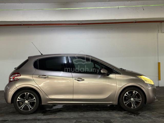 2014 Peugeot 208 1.6 VTi ALLURE (A) WHOLE SALE - 4