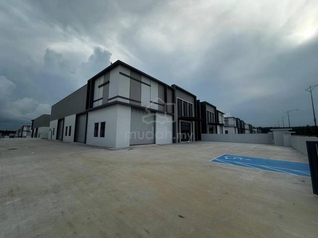 Eco Business Park 1 @ Phase 3/ Single Storey Semi-D Factory/ Brand New 1