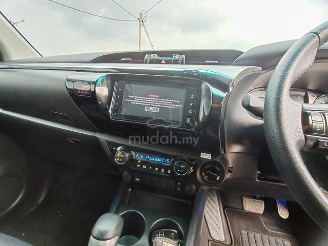 2022 Toyota HILUX 2.4 DOUBLE CAB 2.4V (AT) 4X4 (A) - 5