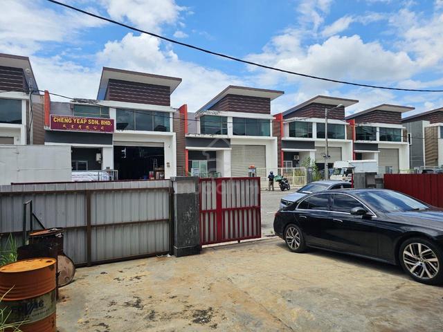 Single Storey Factory 40x100 Perindustrian Tanjung Minyak Perdana 1