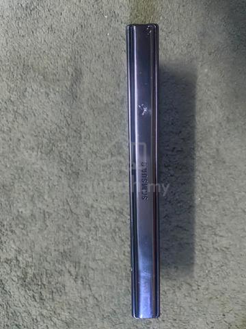 Samsung Z Fold 4  - photo 2 of 6