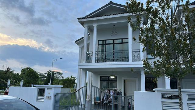 Cornerlot Eco Tropics Kota Masai Freehold 44x70 International lot 4Bed 1