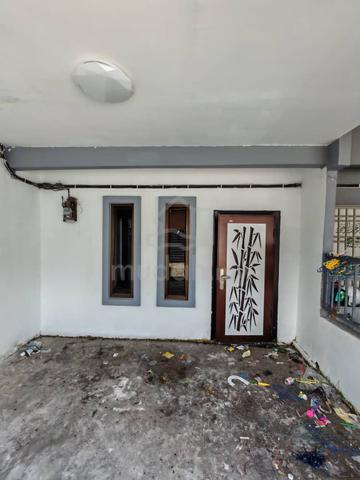 Kulai Saleng, jalan serunai, 2 storey lowcost, fully reno, full loan. 5