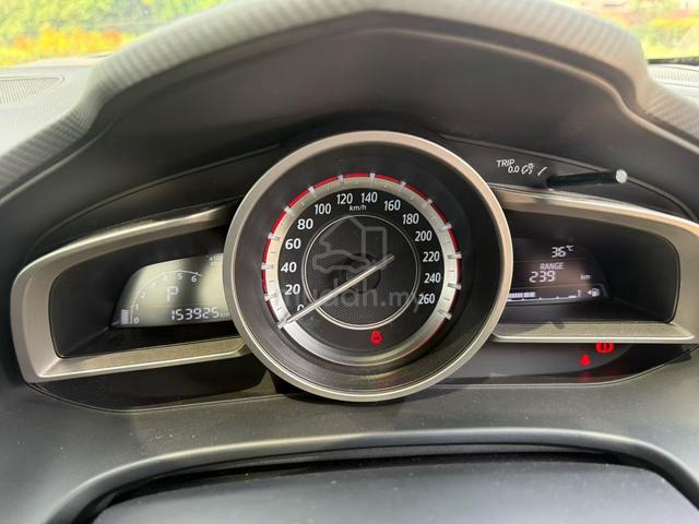 Mazda 3 - 4