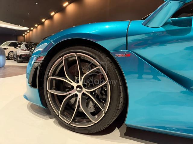 2019 McLaren 720S Spider 4000km Local CBU unit - 5