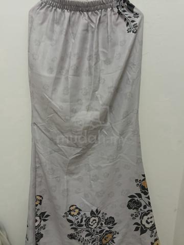 Dusty Grey Floral Embroidered Kurung Set - photo 3 of 4