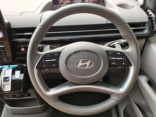 REBA7E+C1earance St0ck 2025 Hyundai STARIA 7Seater - 3