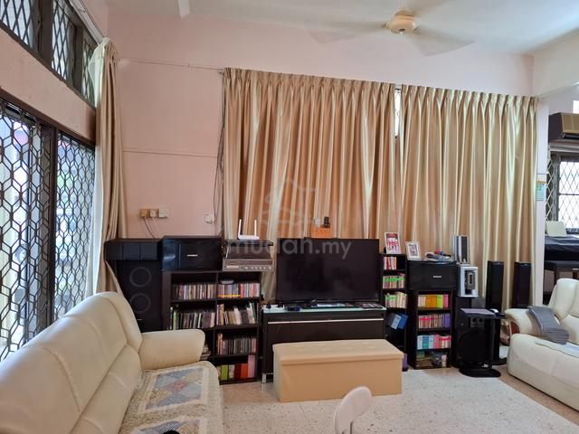 Double storey semi-detached house 1