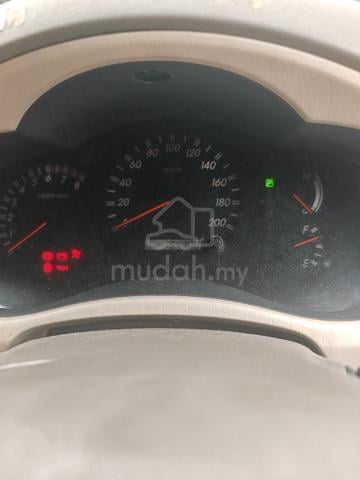 2006 Toyota INNOVA 2.0 G MY05 AN40 (A) - 3