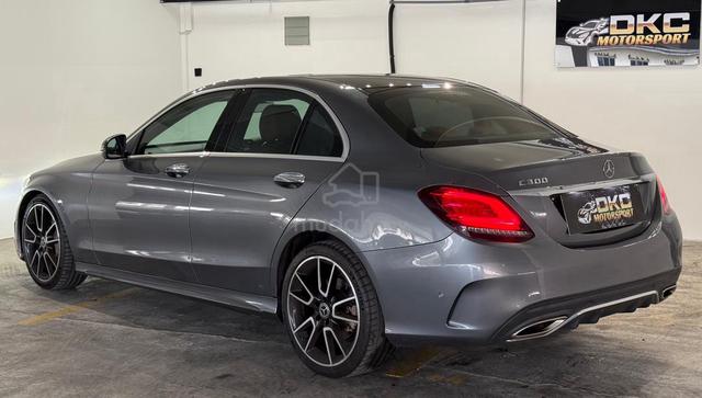 2019 Model :Mercedes Benz C300 Amg - 2