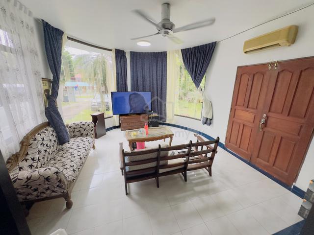 JALAN ANGGERIK Kg Istana Batu Pahat 3