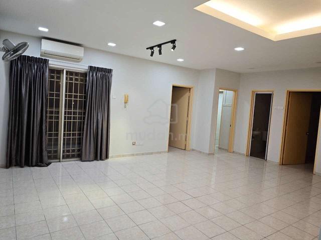 Bayu Puteri Apartment 1
