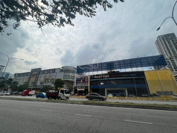 2.8 Acres Prime commercial location Mainroad Showroom USJ 1, Mydin 3