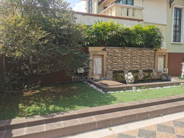 Bungalow House in Taman Aman Perdana 1