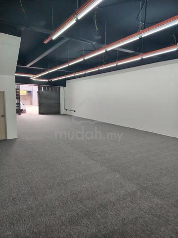 Bandar Puteri Ground Floor Shop Lot 22x70 Renovated Available Now 1