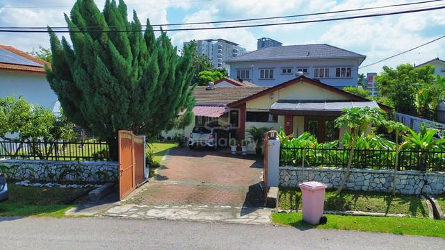 Single Storey Bungalow Kampung Tunku Petaling Jaya 1
