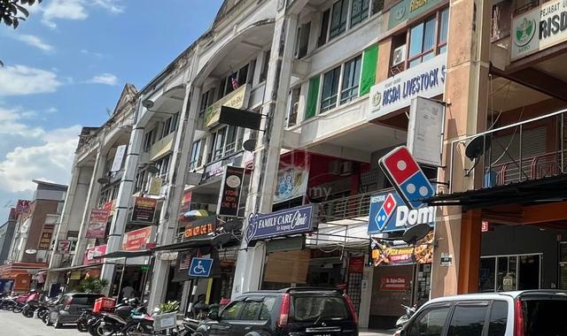 Ampang Renovated Office Lot with Lift for Rent at Taman Putra Sulaiman 1
