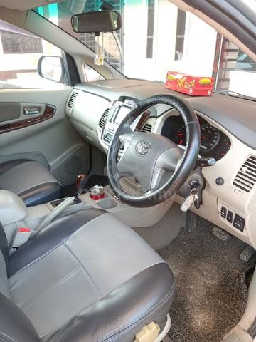 2012 Toyota INNOVA 2.0 G (A) - 3