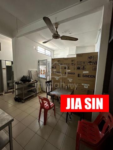 2-Storey Semi-Detached House for SALE @ Jalan Masjid Negeri, Greenlane 1