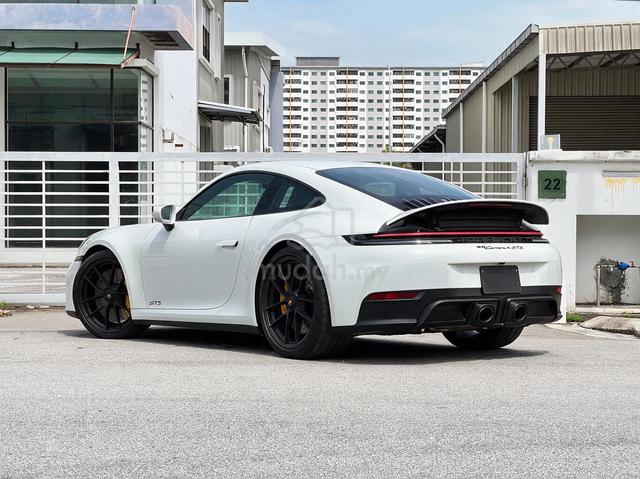2025 Porsche 911 Carrera 4 GTS (992 II) PCCB/LIFT - 2