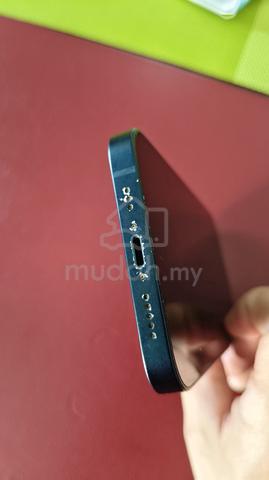 Carousel Image