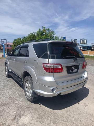Toyota FORTUNER 2.5 Auto - 5