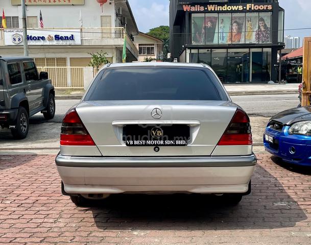 Mercedes Benz C200 2.0 AVANTGARDE (A) CAR KING !!! - 4